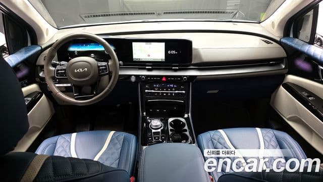 Kia Carnival 2021 — ფოტო 7/20