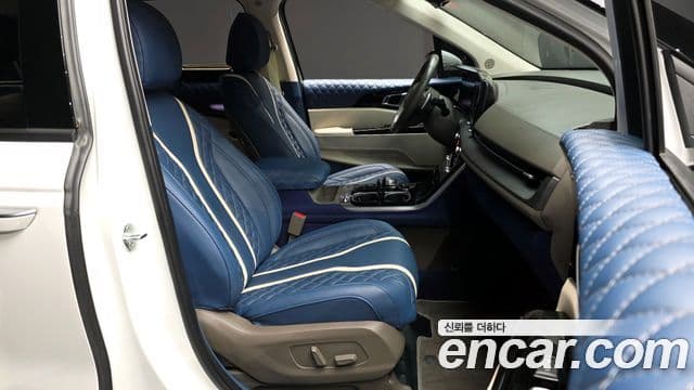 Kia Carnival 2021 — ფოტო 11/20