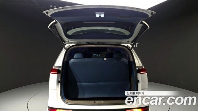 Kia Carnival 2021 — ფოტო 20/20