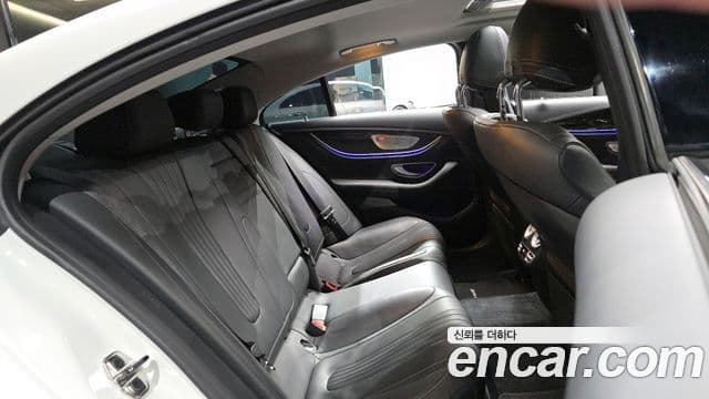 Mercedes-Benz CLS-Class 2019 — ფოტო 16/20