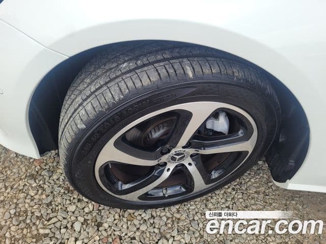 Mercedes-Benz E-Class 2020 — Şəkil 6/20