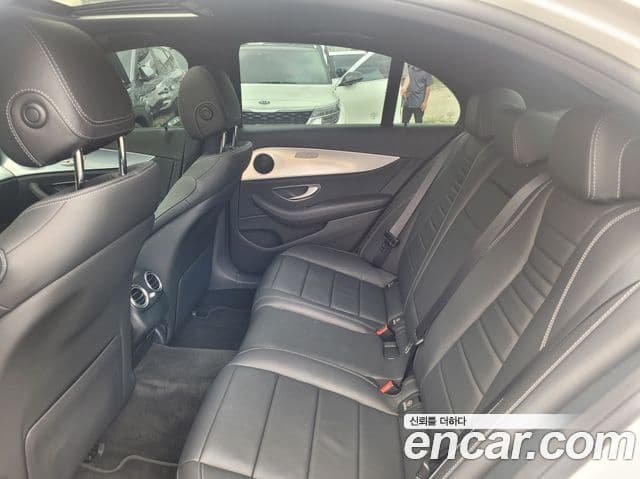 Mercedes-Benz E-Class 2020 — Şəkil 16/20