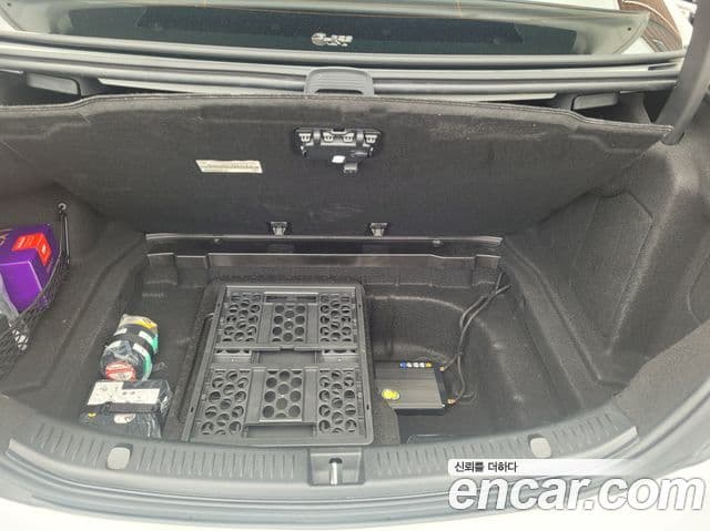 Mercedes-Benz E-Class 2020 — Şəkil 17/20