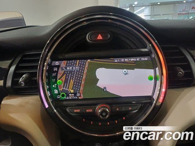 Mini Cooper S 2020 — Şəkil 10/20