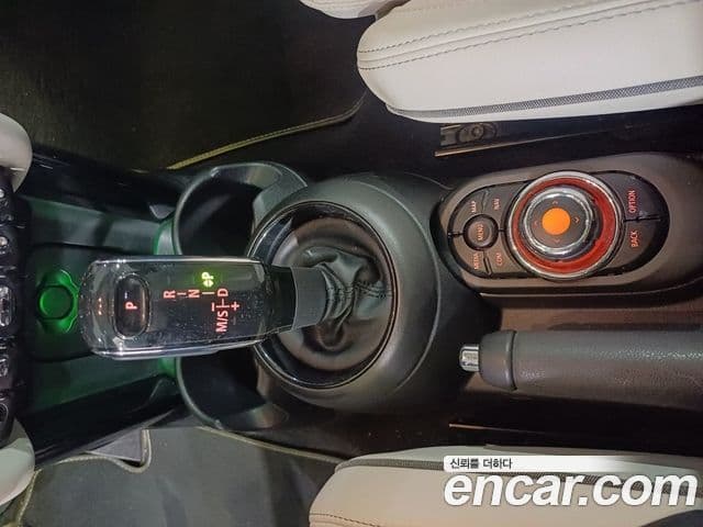 Mini Cooper S 2020 — Şəkil 13/20