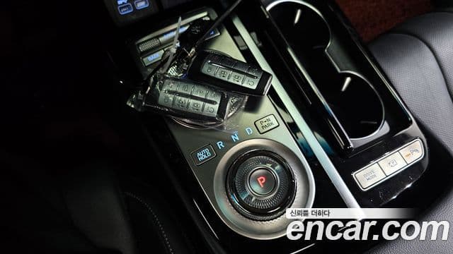 Genesis Electrified G80 2022 — ფოტო 9/20