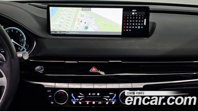 Genesis Electrified G80 2022 — ფოტო 19/20
