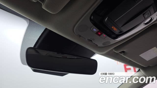 Kia K5 2023 — ფოტო 17/20