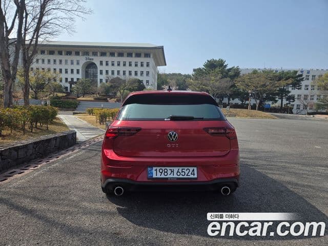 Volkswagen Golf 2024 — ფოტო 9/16
