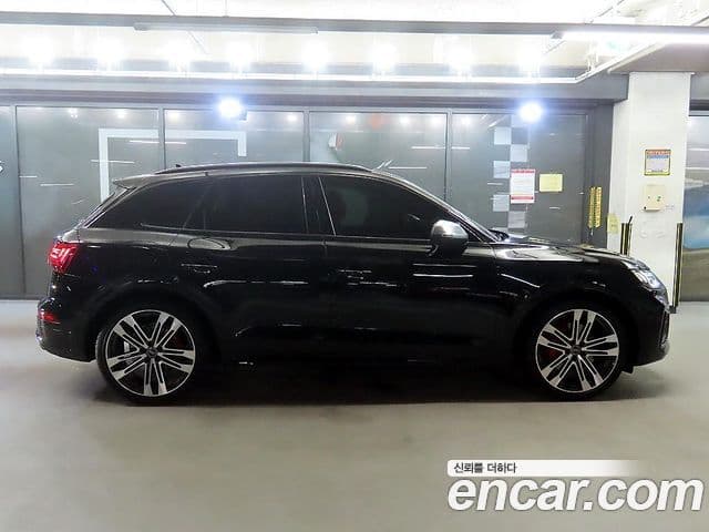 Audi SQ5 2022 — Photo 14/20