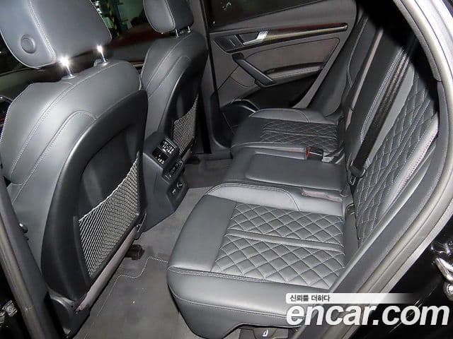 Audi SQ5 2022 — Photo 6/20