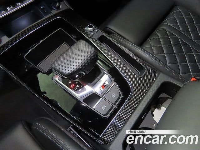Audi SQ5 2022 — Photo 3/20