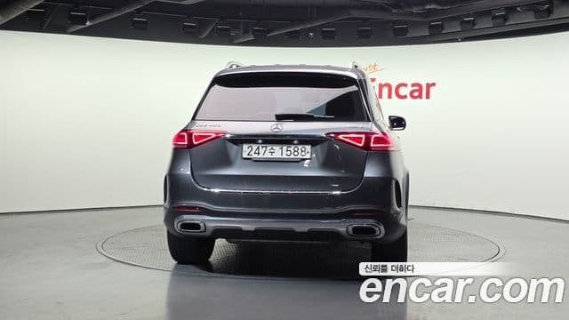 Mercedes-Benz GLE-Class 2019 — ფოტო 4/20