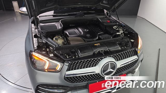 Mercedes-Benz GLE-Class 2019 — ფოტო 6/20