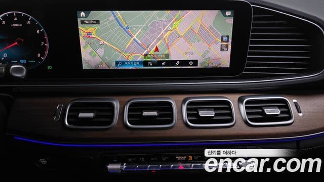 Mercedes-Benz GLE-Class 2019 — Şəkil 14/20