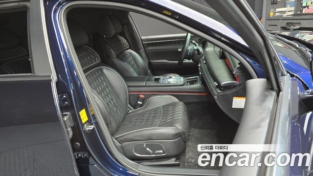 Genesis G90 2022 — Photo 4/20