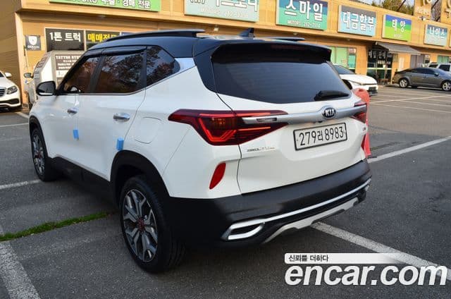 Kia Seltos 2019 — ფოტო 5/20