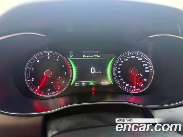Genesis G70 2020 — ფოტო 11/17