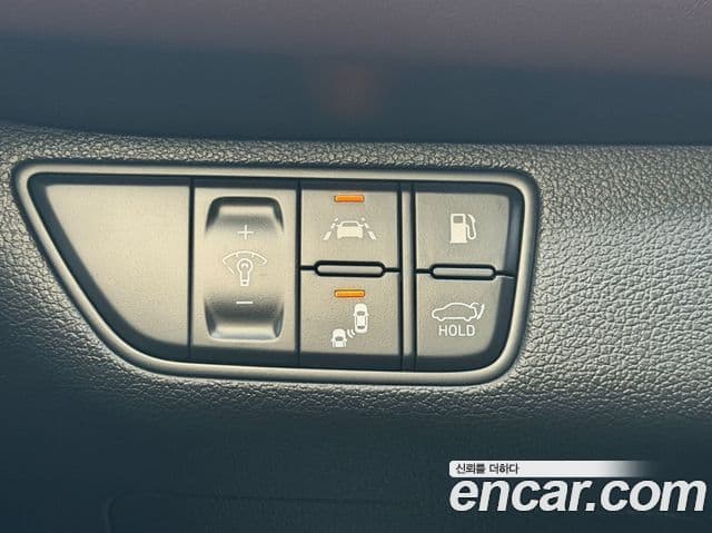 Genesis G70 2020 — ფოტო 16/17