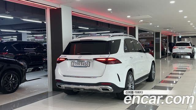 Mercedes-Benz GLE-Class 2024 — Şəkil 3/20