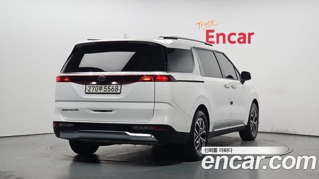 Kia Carnival 2020 — Фото 2/20