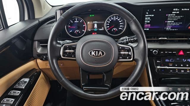Kia Carnival 2020 — Фото 13/20