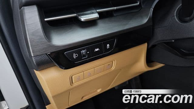 Kia Carnival 2020 — Фото 18/20