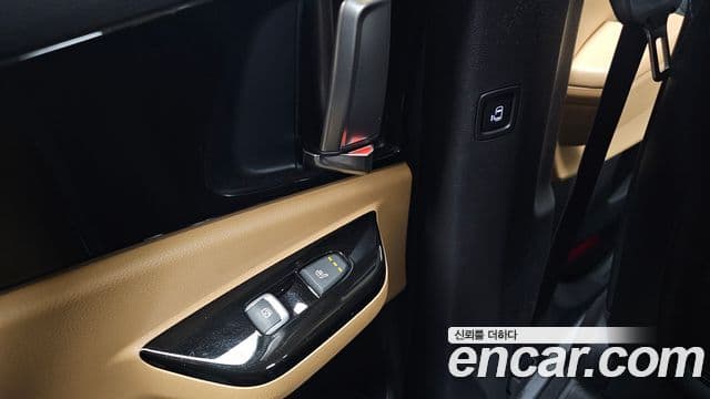 Kia Carnival 2020 — Фото 19/20