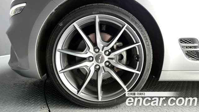 Genesis G70 2021 — Photo 6/20