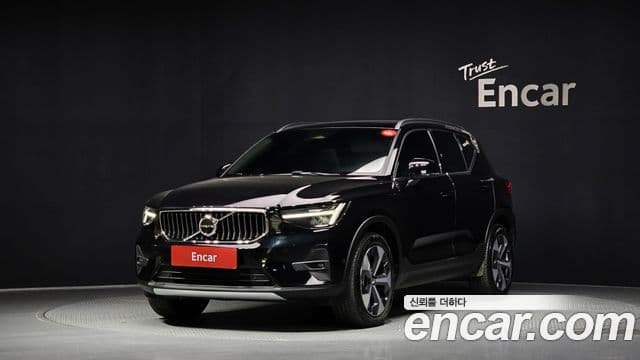 Volvo XC40 2023 — Şəkil 7/20