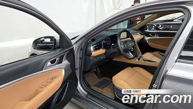 Genesis G70 2021 — ფოტო 14/20