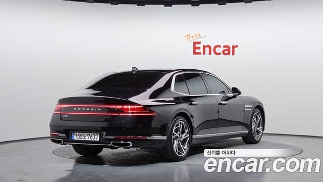 Genesis G90 2022 — Photo 18/20