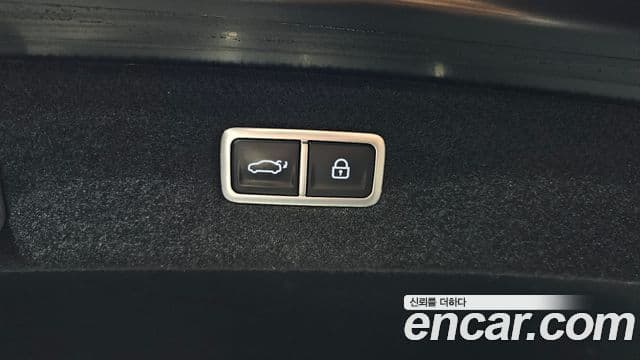 Genesis G90 2022 — Photo 6/20