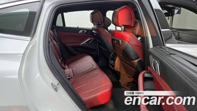 BMW X6 2021 — Photo 2/20