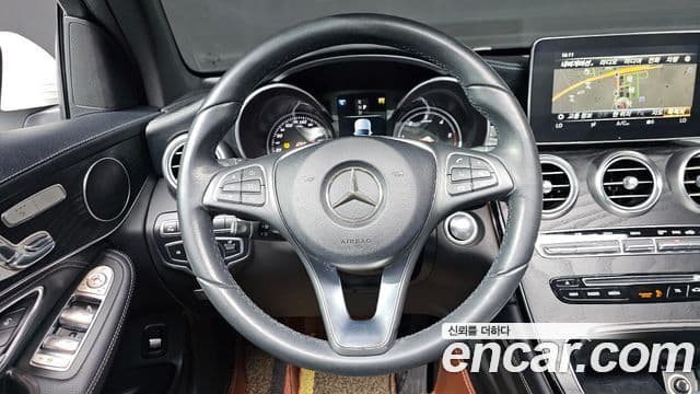 Mercedes-Benz GLC-Class 2018 — Şəkil 14/20