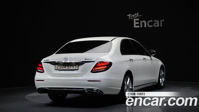 Mercedes-Benz E-Class 2018 — Фото 2/20