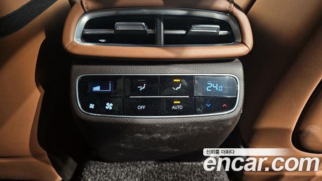 Genesis Electrified G80 2023 — Şəkil 19/20