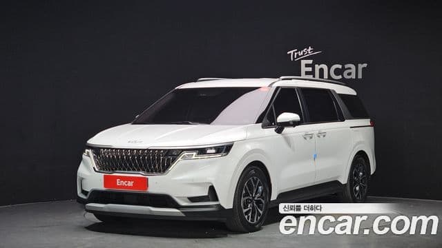 Kia Carnival 2020 — фото 1 из 20