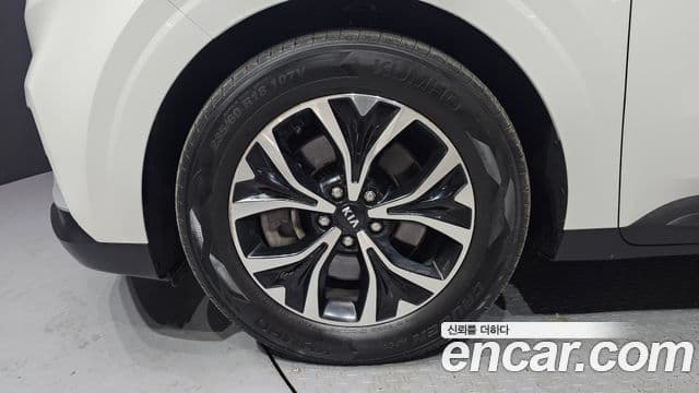 Kia Carnival 2020 — фото 5 из 20