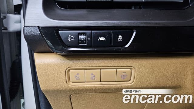 Kia Carnival 2020 — фото 17 из 20