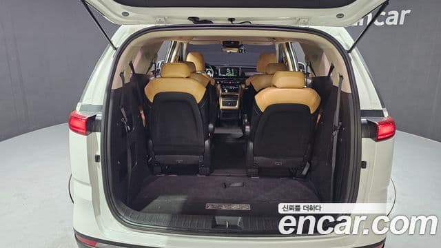 Kia Carnival 2020 — фото 20 из 20