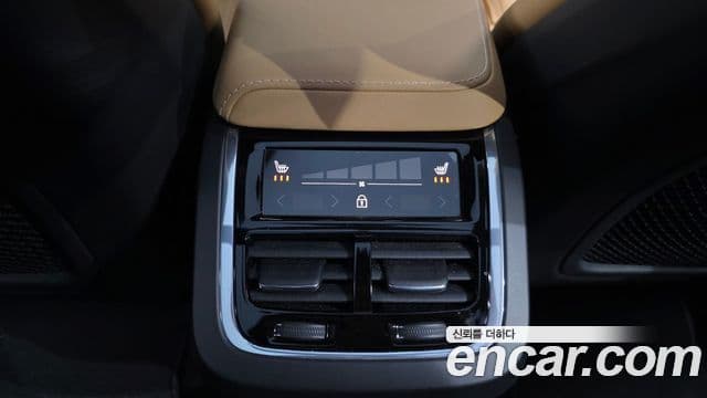 Volvo XC60 2024 — Şəkil 19/20