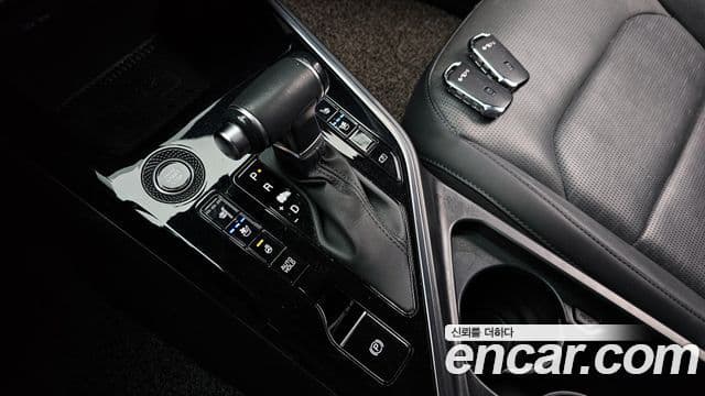 Kia Niro 2022 — ფოტო 9/20