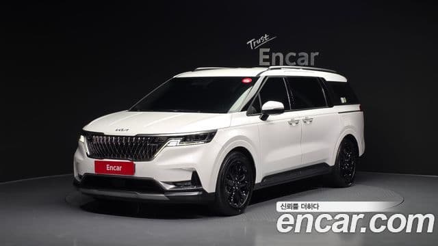 Kia Carnival 2022 — ფოტო 19/20