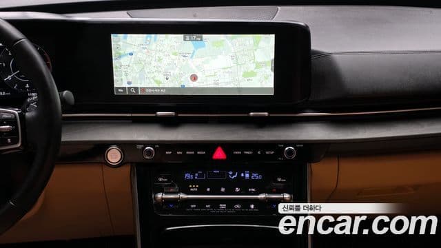 Kia Carnival 2022 — ფოტო 1/20