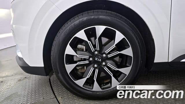 Kia Carnival 2021 — Şəkil 4/20