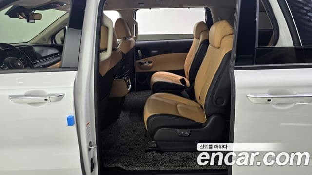 Kia Carnival 2021 — Şəkil 10/20