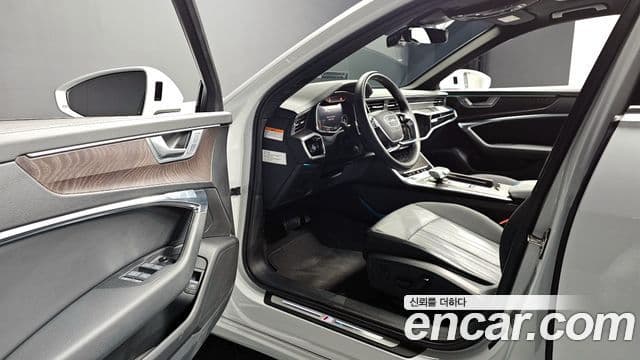 Audi A6 2022 — Şəkil 18/20