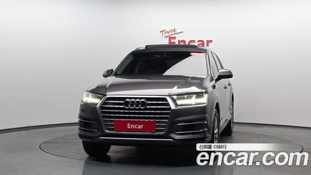 Audi Q7 2019 — ფოტო 3/20