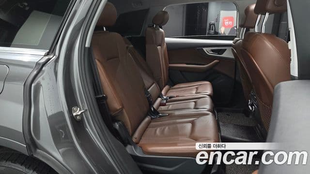Audi Q7 2019 — ფოტო 12/20